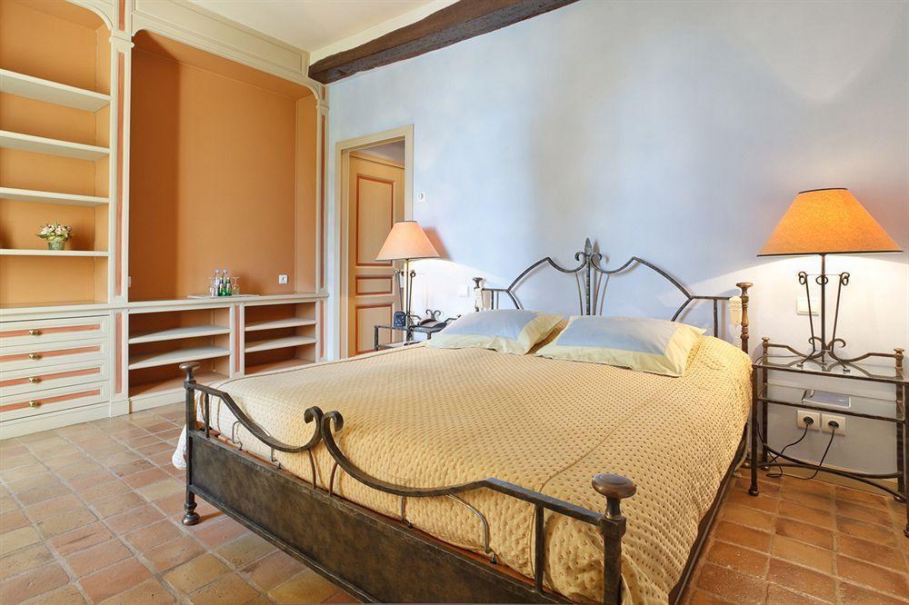 Chateau Les Crostes Hotel Lorgues Exterior photo