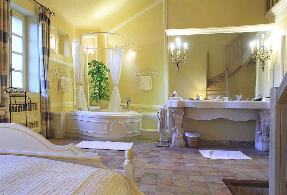 Chateau Les Crostes Hotel Lorgues Exterior photo
